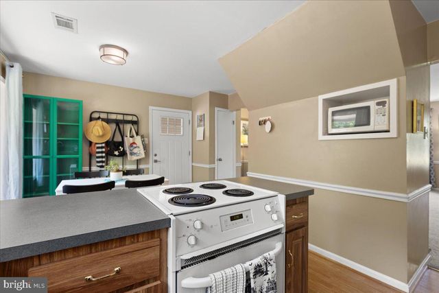 8929 LOCUST ST, Waldorf, MD 20603