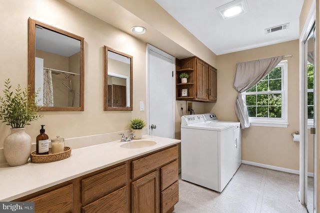8929 LOCUST ST, Waldorf, MD 20603