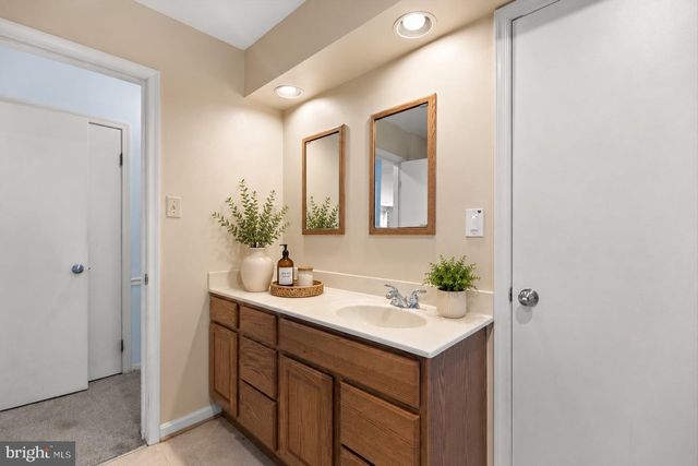 8929 LOCUST ST, Waldorf, MD 20603