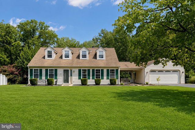 8929 LOCUST ST, Waldorf, MD 20603