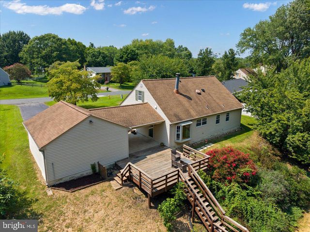 8929 LOCUST ST, Waldorf, MD 20603