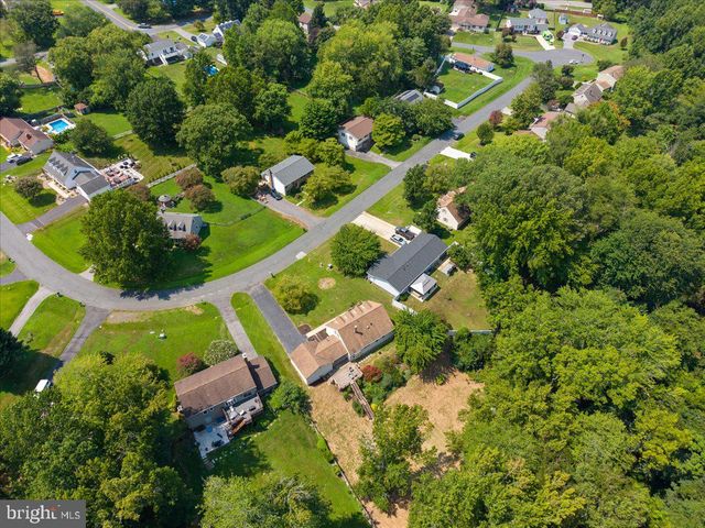 8929 LOCUST ST, Waldorf, MD 20603