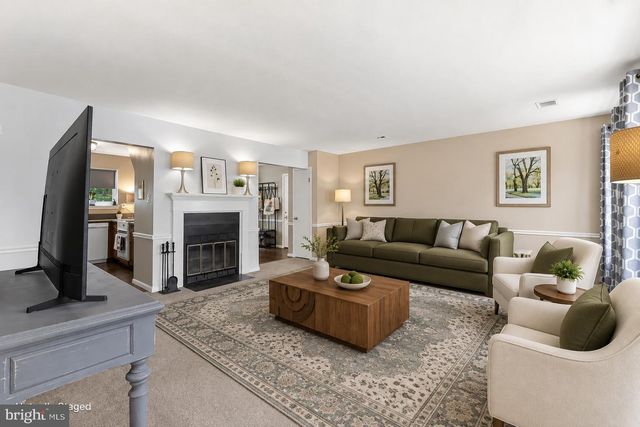 8929 LOCUST ST, Waldorf, MD 20603