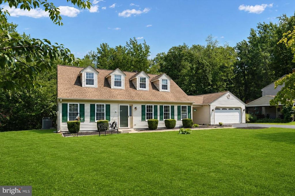 8929 LOCUST ST, Waldorf, MD 20603