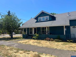 838 Takena St SW, Albany, OR 97321