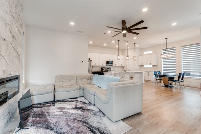 2134 Shea Road 1001, Dallas, TX 75235