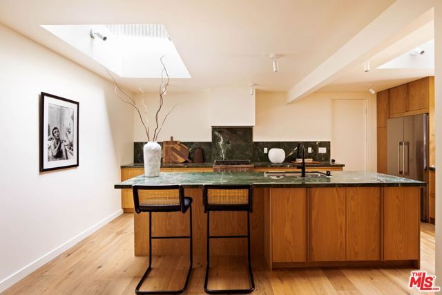 5649 Valley Oak Drive, Los Angeles, CA 90068