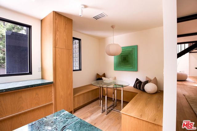 5649 Valley Oak Drive, Los Angeles, CA 90068