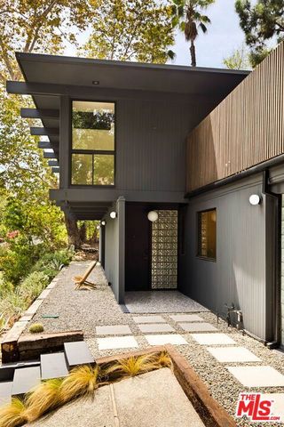 5649 Valley Oak Drive, Los Angeles, CA 90068