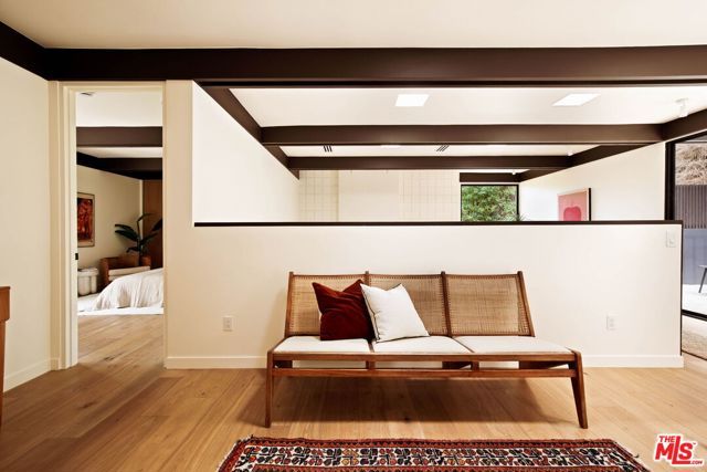 5649 Valley Oak Drive, Los Angeles, CA 90068