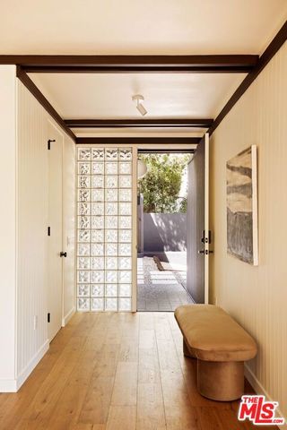 5649 Valley Oak Drive, Los Angeles, CA 90068