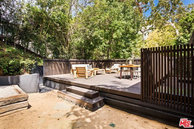 5649 Valley Oak Drive, Los Angeles, CA 90068