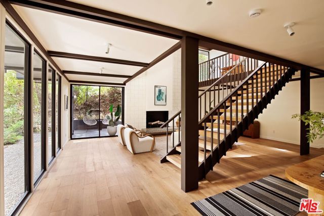 5649 Valley Oak Drive, Los Angeles, CA 90068