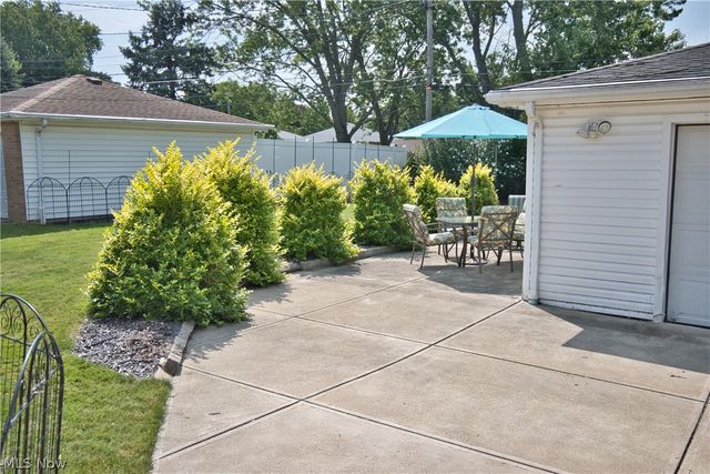 10855 Ronald Drive, Parma, OH 44130