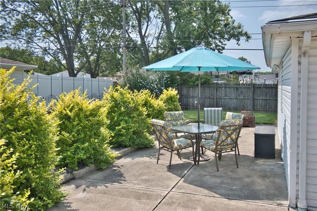 10855 Ronald Drive, Parma, OH 44130