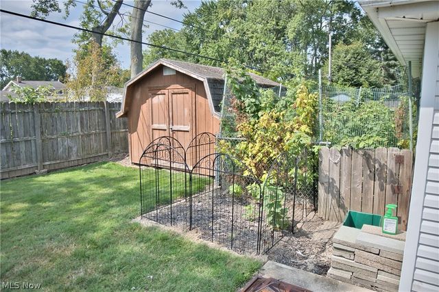 10855 Ronald Drive, Parma, OH 44130