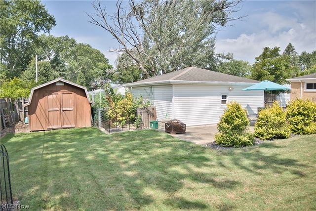 10855 Ronald Drive, Parma, OH 44130