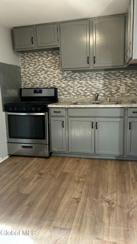 95 3rd Street, Albany, NY 12210