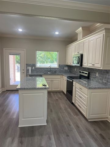 2307 Smith Drive, Longview, TX 75605