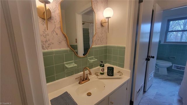 1111 harris Street, Eden, NC 27288