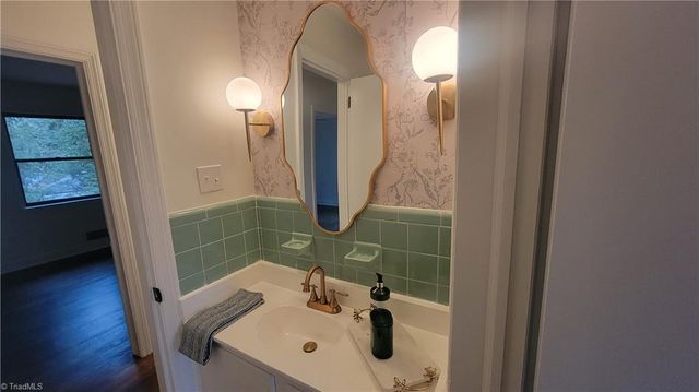 1111 harris Street, Eden, NC 27288