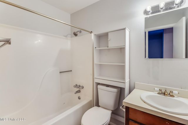 15241 N Parkwood Drive, D, Gulfport, MS 39503