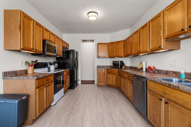 3920 Trailway Drive, Champaign, IL 61822