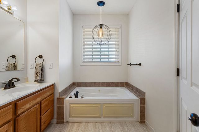 3920 Trailway Drive, Champaign, IL 61822