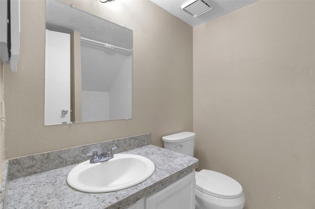 14911 Wunderlich Drive 609, Houston, TX 77069