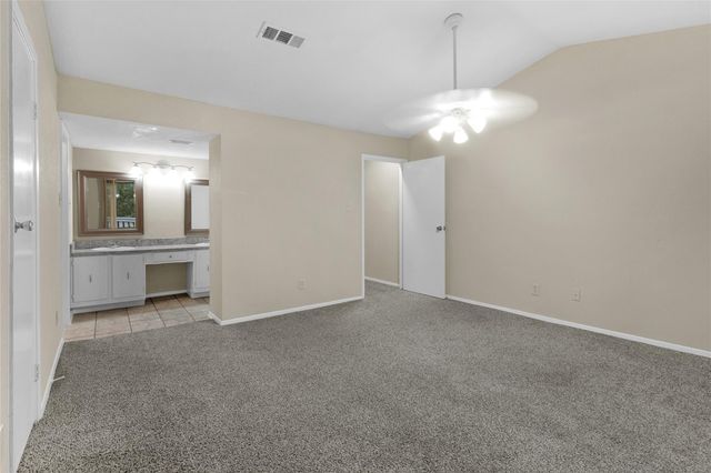 14911 Wunderlich Drive 609, Houston, TX 77069