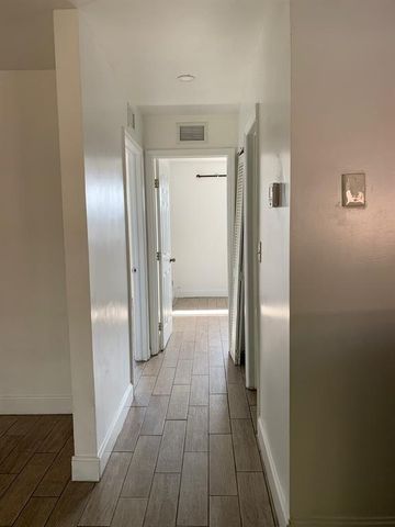 101 NE 41st Street F101, Oakland Park, FL 33334