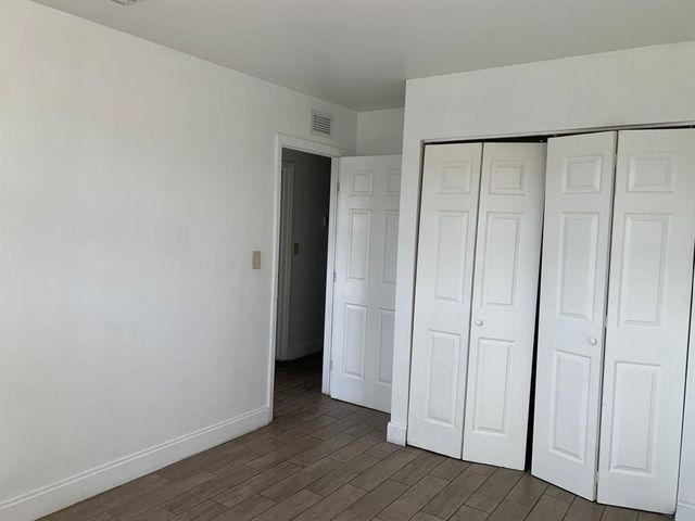 101 NE 41st Street F101, Oakland Park, FL 33334