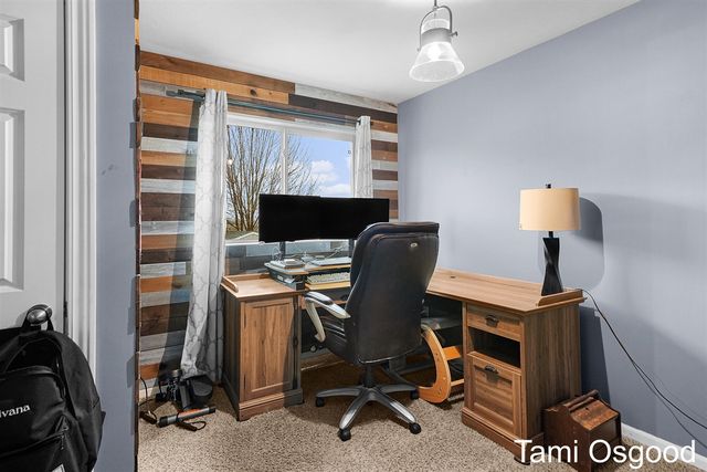 16208 Trent Ridge Drive, Cedar Springs, MI 49319