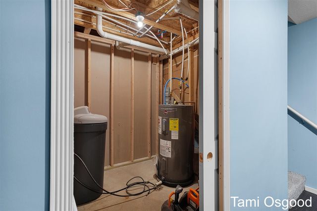 16208 Trent Ridge Drive, Cedar Springs, MI 49319