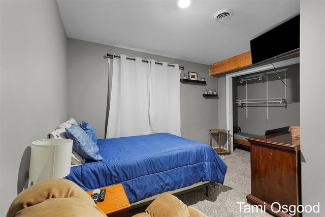 16208 Trent Ridge Drive, Cedar Springs, MI 49319