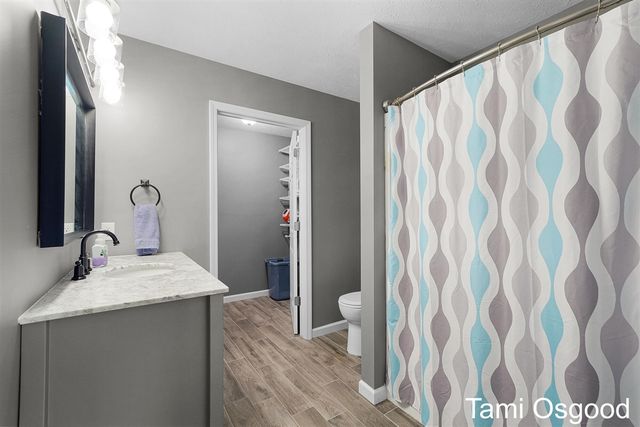 16208 Trent Ridge Drive, Cedar Springs, MI 49319