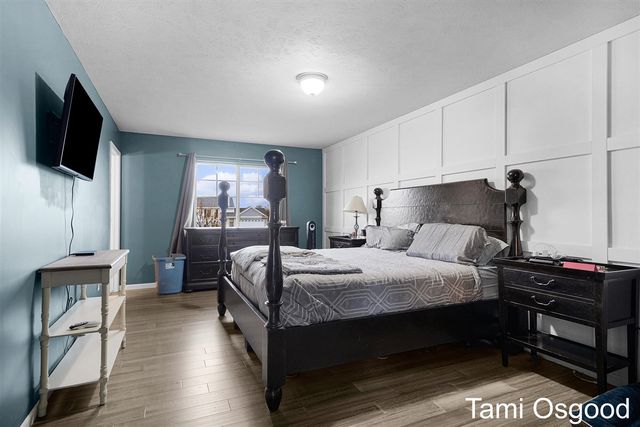16208 Trent Ridge Drive, Cedar Springs, MI 49319