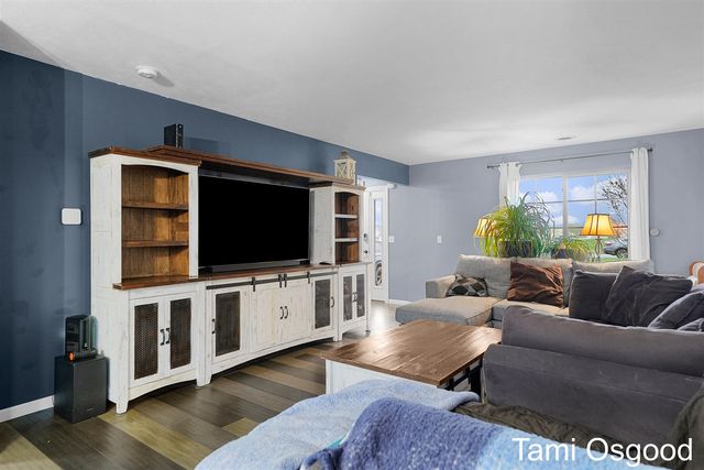 16208 Trent Ridge Drive, Cedar Springs, MI 49319
