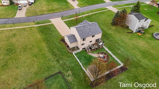 16208 Trent Ridge Drive, Cedar Springs, MI 49319