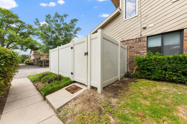 2240 Tarpley Road 411, Carrollton, TX 75006