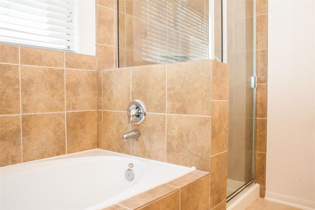 7015 Rancho Mission, Houston, TX 77083