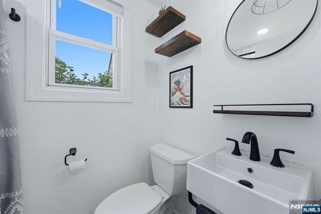 25 6th Street, Englewood Cliffs, NJ 07632