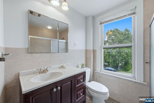 25 6th Street, Englewood Cliffs, NJ 07632