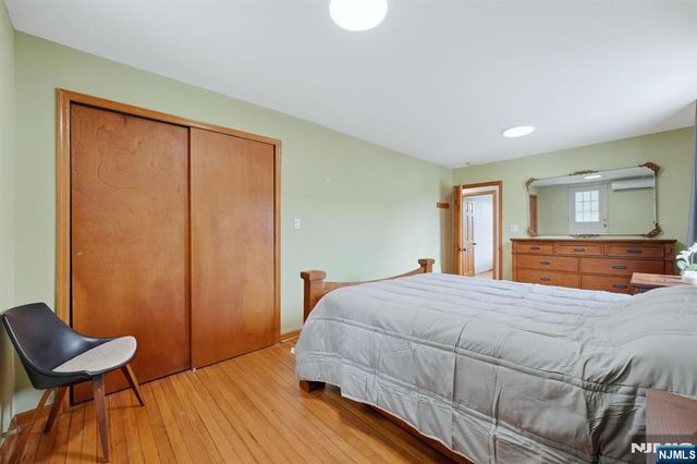 25 6th Street, Englewood Cliffs, NJ 07632