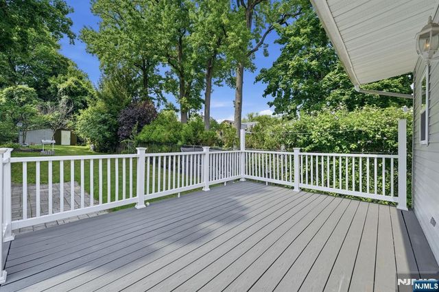 25 6th Street, Englewood Cliffs, NJ 07632