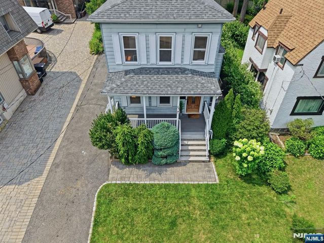 25 6th Street, Englewood Cliffs, NJ 07632