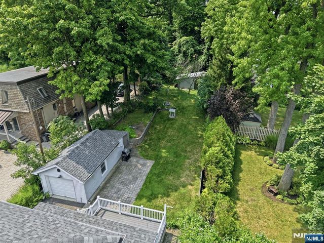 25 6th Street, Englewood Cliffs, NJ 07632