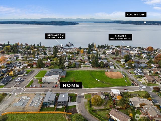 1422 Sequalish Street, Steilacoom, WA 98388