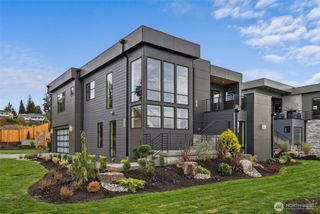 1422 Sequalish Street, Steilacoom, WA 98388