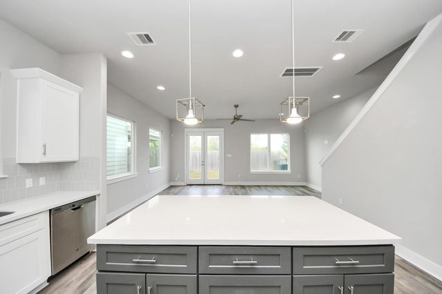 2507 Des Chaumes Street, Houston, TX 77026